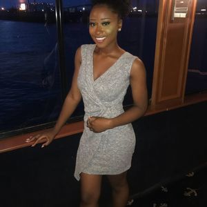 Meet your Posher, Destiny